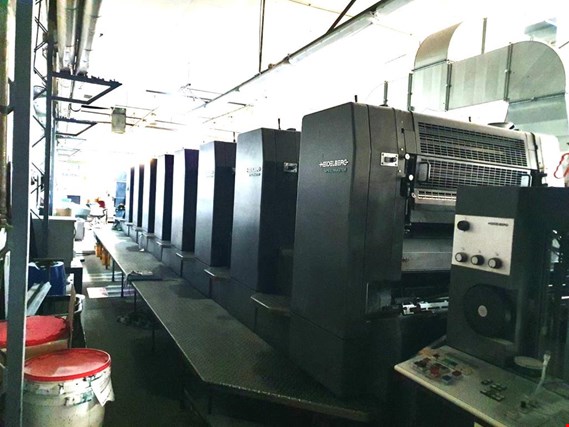 Production machines and equipment for printing and bookbinding