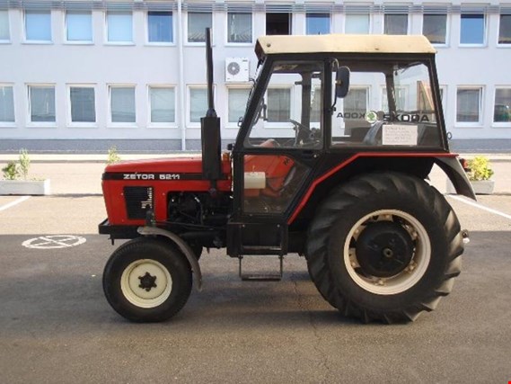 Zetor 5211 Kolový traktor Zetor 5211 (Auction Premium) | NetBid ?eská republika