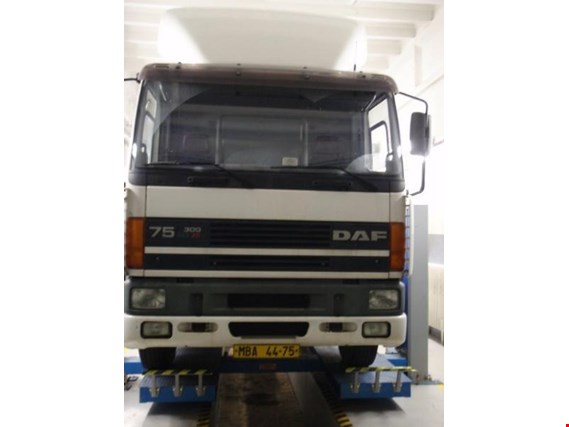 Used DAF FT 75.300 1 Sattelzugmaschine for Sale (Auction Premium) | NetBid Industrial Auctions