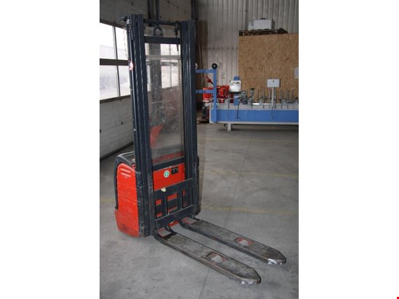 Used Linde L12/379 Forklift for Sale (Trading Premium) | NetBid Industrial Auctions