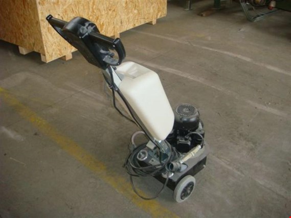 Used HTC HTC 130 Concrete grinder for Sale (Trading Premium) | NetBid Industrial Auctions