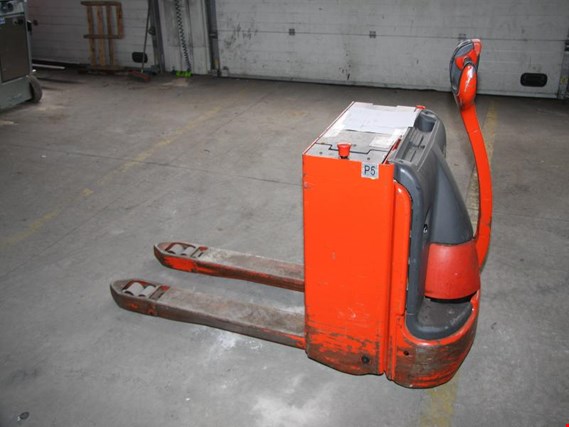 Used Linde T18/360 Forklift for Sale (Trading Premium) | NetBid Industrial Auctions