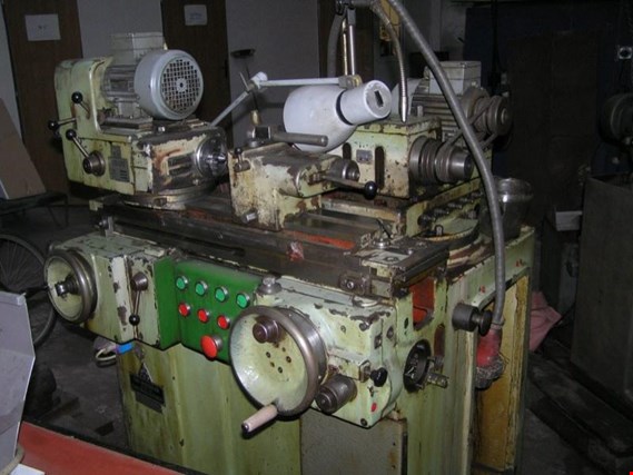 Used TOS BUA 16 univ. Schleifmaschine for Sale (Auction Premium) | NetBid Industrial Auctions