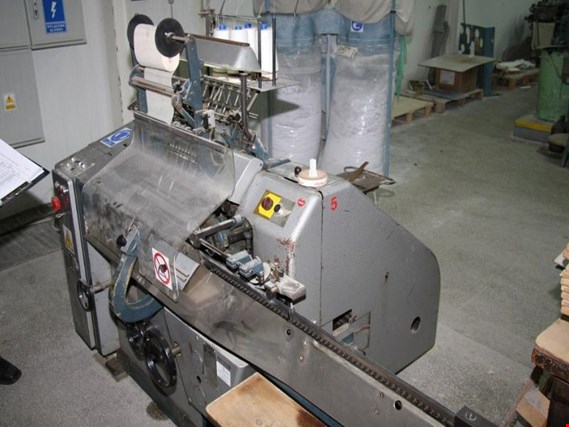 Used Polygraph 381/4E Sewing Machine for Sale (Auction Premium) | NetBid Industrial Auctions