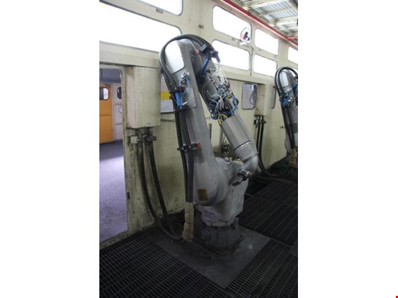Used Fanuc P-250iA Painting robots 2 pc for Sale (Auction Premium) | NetBid Industrial Auctions
