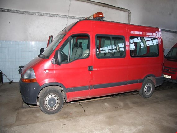 Used Renault Master Passenger car for Sale (Trading Premium) | NetBid Industrial Auctions