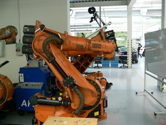 KUKA KR 125/3 1 robot przemysłowy kupisz używany(ą) (Auction Premium) | NetBid Polska