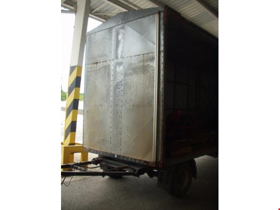 Used Svan Chrudim TRTP12 1 box-type trailer for Sale (Auction Premium) | NetBid Industrial Auctions