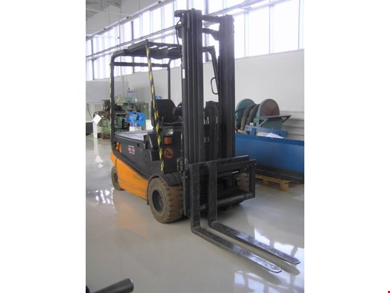 Used Still R 60-30 1 Forklift for Sale (Auction Premium) | NetBid Industrial Auctions