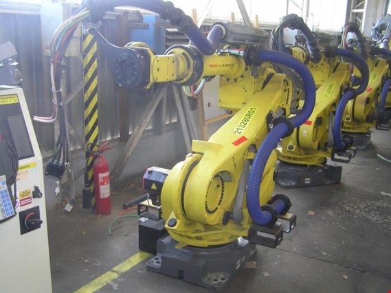 Used Fanuc R-2000iB210F 1 Industrial Robot for Sale (Auction Premium) | NetBid Industrial Auctions