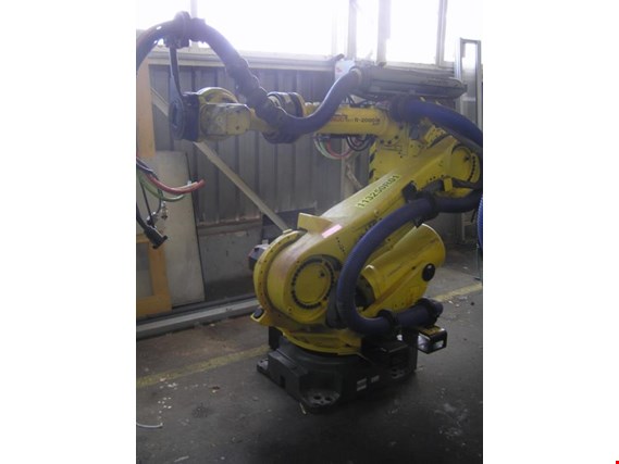 Used Fanuc R-2000iB210F 1 industrijski robot for Sale (Auction Premium) | NetBid Slovenija
