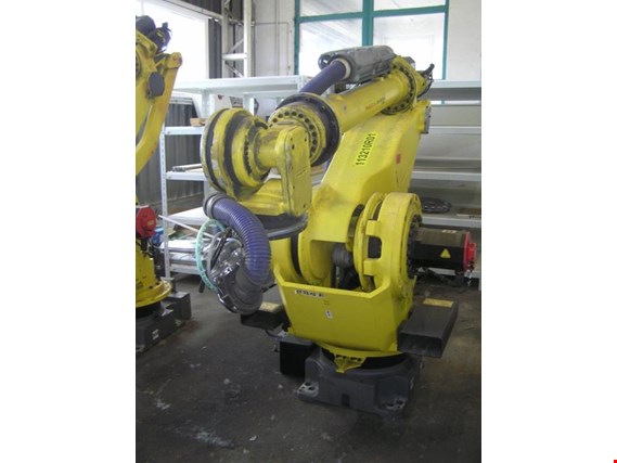 Used Fanuc M-900iA 260L 1 Industrial Robot for Sale (Auction Premium) | NetBid Industrial Auctions
