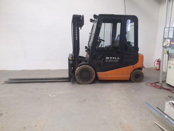 Used Still R60-35 Electric Forklift for Sale (Auction Premium) | NetBid Industrial Auctions