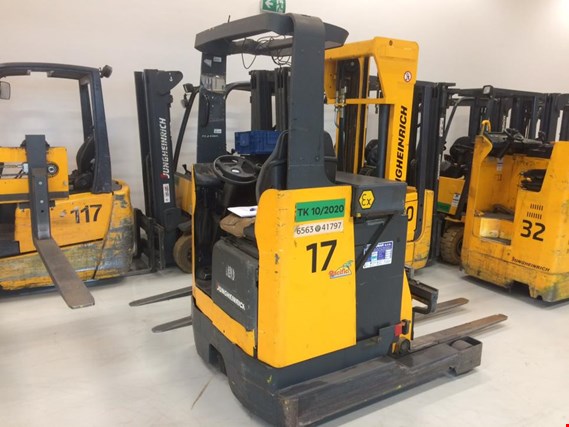 Used Jungheinrich ETV 110 EX Electric forklift for Sale (Auction Premium) | NetBid Industrial Auctions
