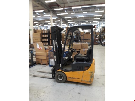Used Jungheinrich EFG 110 K Electric forklift for Sale (Auction Premium) | NetBid Industrial Auctions