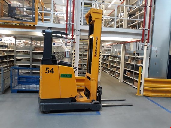 Used Jungheinrich ETV 214 Electric forklift for Sale (Auction Premium) | NetBid Industrial Auctions