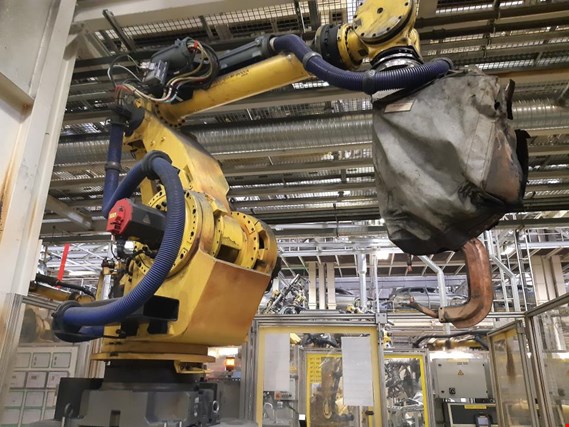 Průmyslový robot včetně ovládacího rozvaděče (Auction Premium) | NetBid ?eská republika
