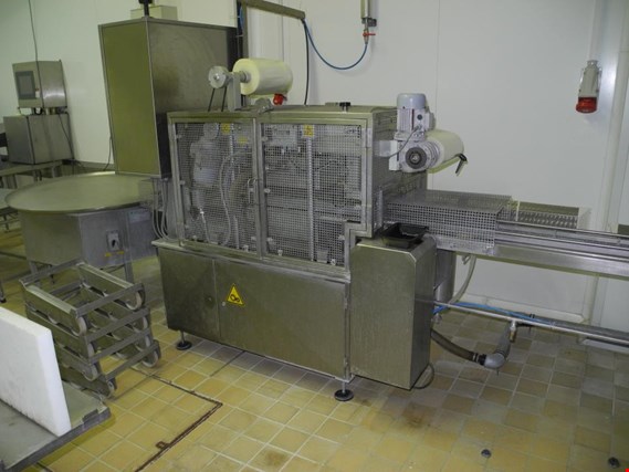 Used G.MONDINI CV/PH-35-VG-D Tray sealing machine for Sale (Trading Premium) | NetBid Industrial Auctions
