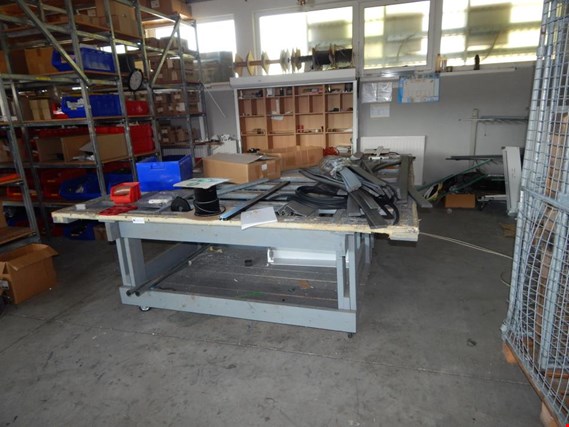 Used Finishing table for Sale (Trading Premium) | NetBid Industrial Auctions