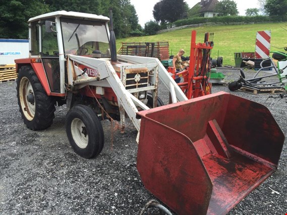 Used Steyr 8070 Tractor for Sale (Trading Premium) | NetBid Industrial Auctions