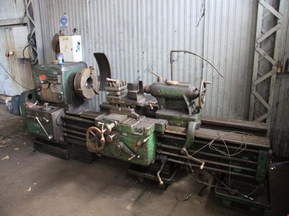 Used M/1371/400 Universal lathe for Sale (Auction Premium) | NetBid Industrial Auctions