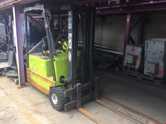 Used Bucher TM 12 Forklift + charger for Sale (Auction Premium) | NetBid Industrial Auctions