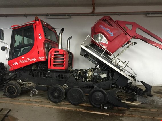 Used PistenBully 300 W Polar/ W6 Tamping machine for Sale (Auction Premium) | NetBid Industrial Auctions