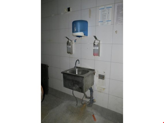 Umywalka, dozowniki mydła i reczników gebruikt kopen (Auction Premium) | NetBid industriële Veilingen