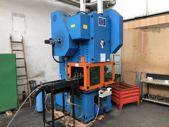 Used Sanglacomo T100R CE Excentric Press with tools for Sale (Auction Premium) | NetBid Industrial Auctions