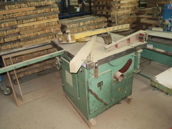 Used REMA DMLA-35 Circular saw with carriage for Sale (Auction Premium) | NetBid Industrial Auctions