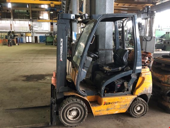 Used Jungheinrich TFG16 Forklift for Sale (Auction Premium) | NetBid Industrial Auctions