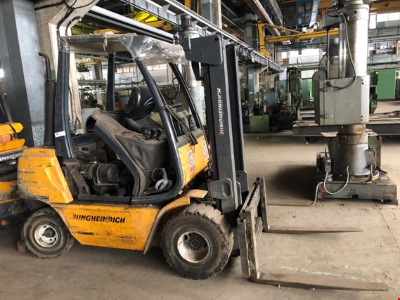 Used Jungheinrich DFG 30 Forklift for Sale (Auction Premium) | NetBid Industrial Auctions