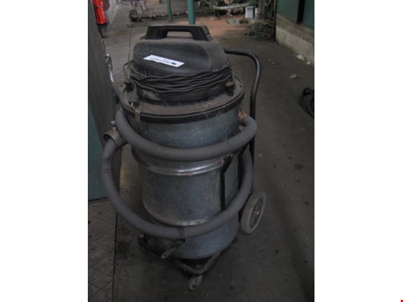 Used Numatic Industrial vacuum cleaner for Sale (Auction Premium) | NetBid Industrial Auctions