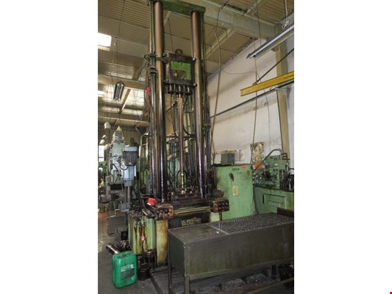 Used VARINELLI Broaching machine for Sale (Auction Premium) | NetBid Industrial Auctions