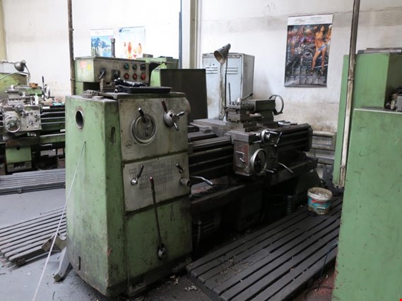 Used Wafum Universal lathe for Sale (Auction Premium) | NetBid Industrial Auctions