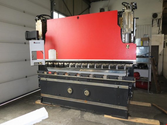 Used Amada HFE- M2-1303/4 Hydraulic press brake for Sale (Auction Premium) | NetBid Industrial Auctions