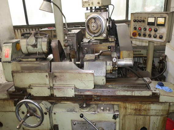 Used 3Y131BM External cylindrical grinding machine for Sale (Auction Premium) | NetBid Industrial Auctions