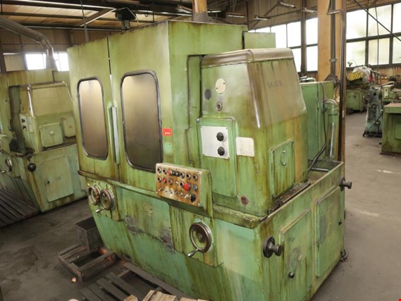 Used KOMSOMOLEC 5B833 Circular grinding machine for gears, for Sale (Auction Premium) | NetBid Industrial Auctions