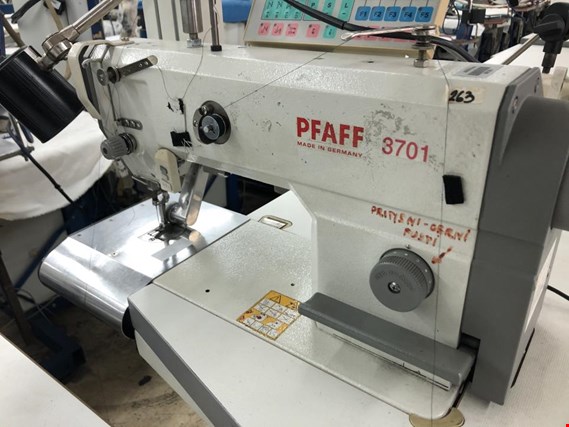 Used Pfaff 3701-1/04 Sewing machine for Sale (Auction Premium) | NetBid Industrial Auctions