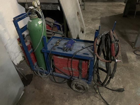 Used Welding workplace + Welding tools for Sale (Auction Premium) | NetBid Industrial Auctions