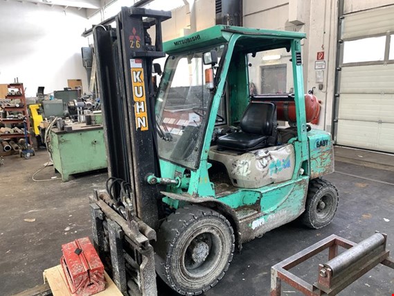 Used Mitsubishi FG 30T Gas forklift for Sale (Trading Premium) | NetBid Industrial Auctions