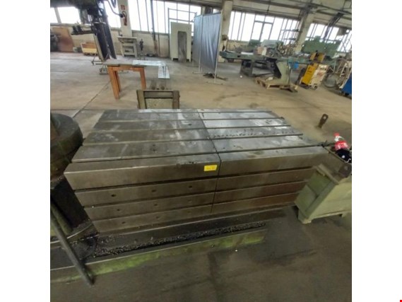 Used Clamping table for Sale (Auction Premium) | NetBid Industrial Auctions