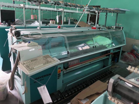 Used UNIVERSAL MC-844 Knitting machine for Sale (Auction Premium) | NetBid Industrial Auctions