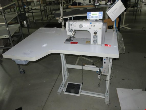Used DÜRKOPP 274-140342-01 Lockstitch machine with puller for Sale (Auction Premium) | NetBid Industrial Auctions