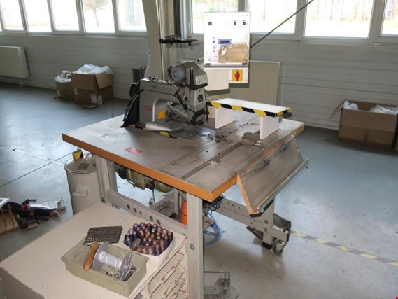 Used DÜRKOPP 739-1201 Sewing machine for Sale (Auction Premium) | NetBid Industrial Auctions