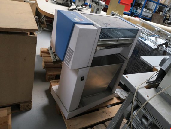 Used BÖWE 367 Guillotine for Sale (Auction Premium) | NetBid Industrial Auctions