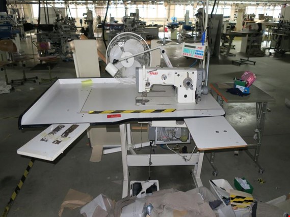 Used PFAFF 918 Sewing machine for zigzag tape for Sale (Auction Premium) | NetBid Industrial Auctions