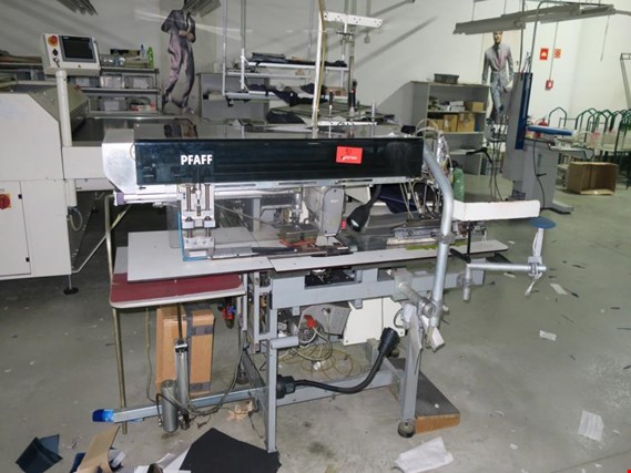 PFAFF Automatische naaimachine gebruikt kopen (Auction Premium) | NetBid industriële Veilingen
