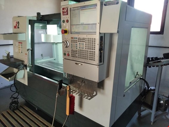 Used HAAS VF-2 mit HRC160  Vertical milling machine for Sale (Auction Premium) | NetBid Industrial Auctions
