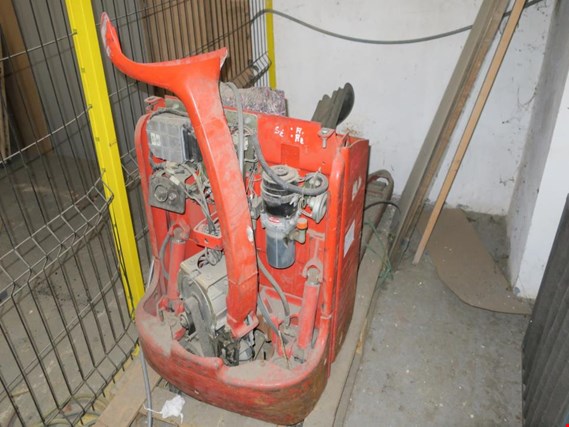 Used Linde T18 Electric forklift for Sale (Auction Premium) | NetBid Industrial Auctions